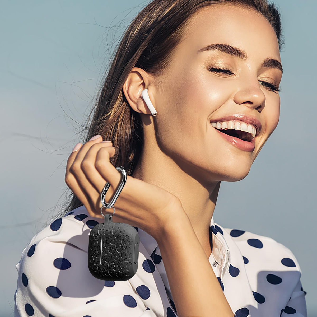 Black AirPod 3rd Generation Case with Keychain Q296