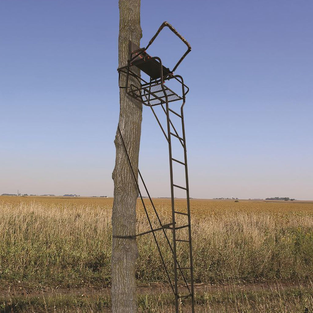 Deer Hunting Ladder Tree Stand with Extra Wide Seat R753830